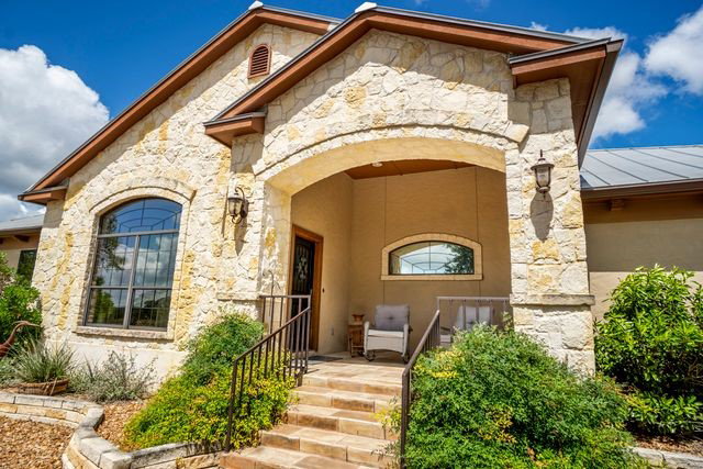 1112 Kendall Jackson home on 4.25 acres in Comfort, Texas