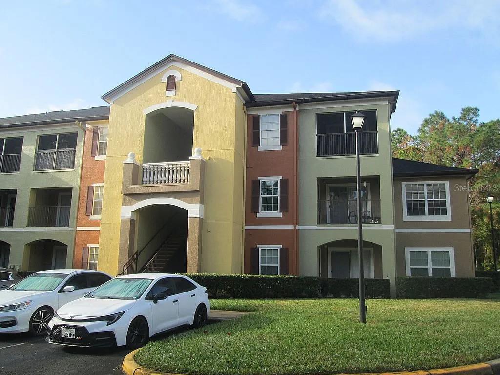 12500 Crest Springs Lane Unit 1027 in Orlando, Florida