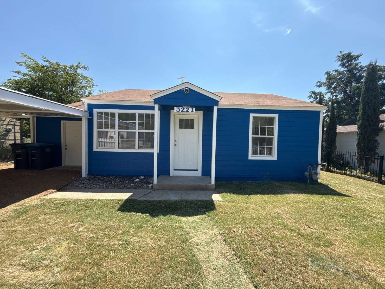 3221 Schieffer Avenue home in Fort Worth, Texas