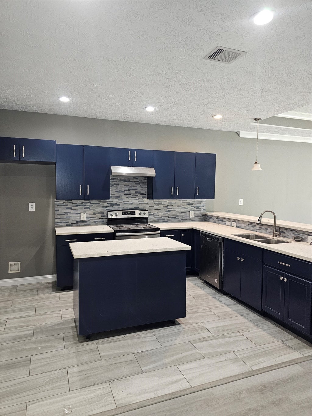 430 Shamrock St in Beaumont, Texas - Eaton Real Estate Company listing