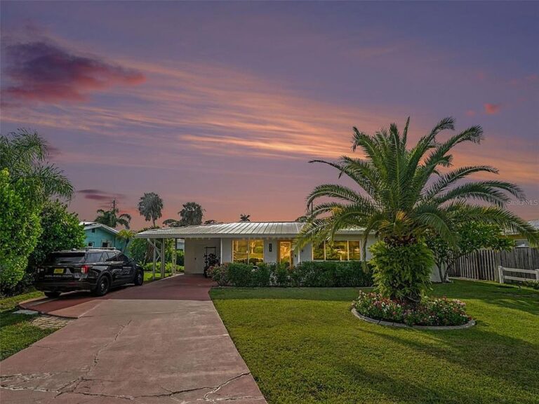 Home at 818 The Rialto in Venice, Florida, represented by Eaton Real Estate Company