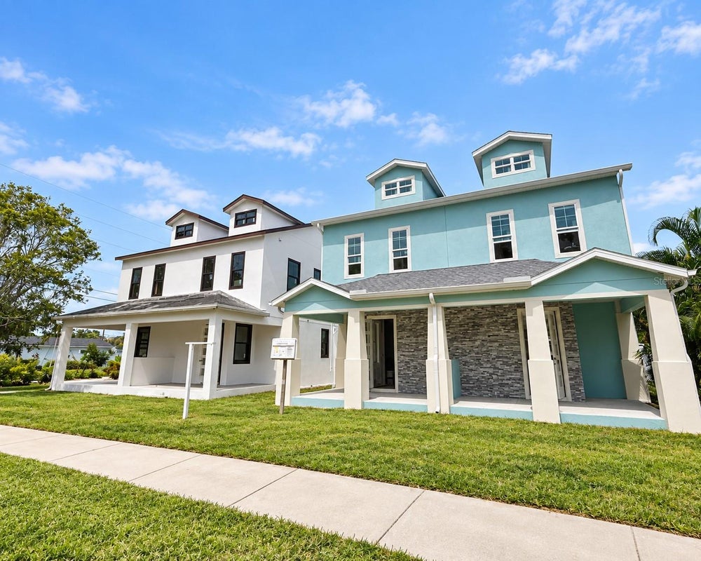 Shared building exterior shown in the listing for 6179 1st Ave N St petersburg, FL 33710